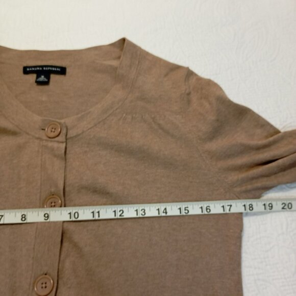Banana Republic Cardigan Sweater Size M Beige Long-Sleeve Button-Front Womens - Picture 10 of 11